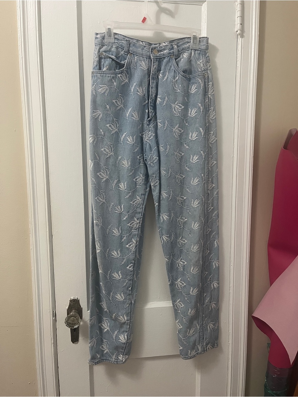 Vintage Unique One of a Kind Embroidered Flower High Rise Jeans